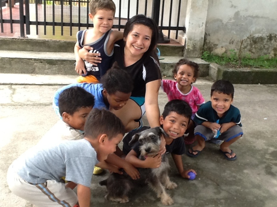 Cynthia with our Miqueas babies after bible class!